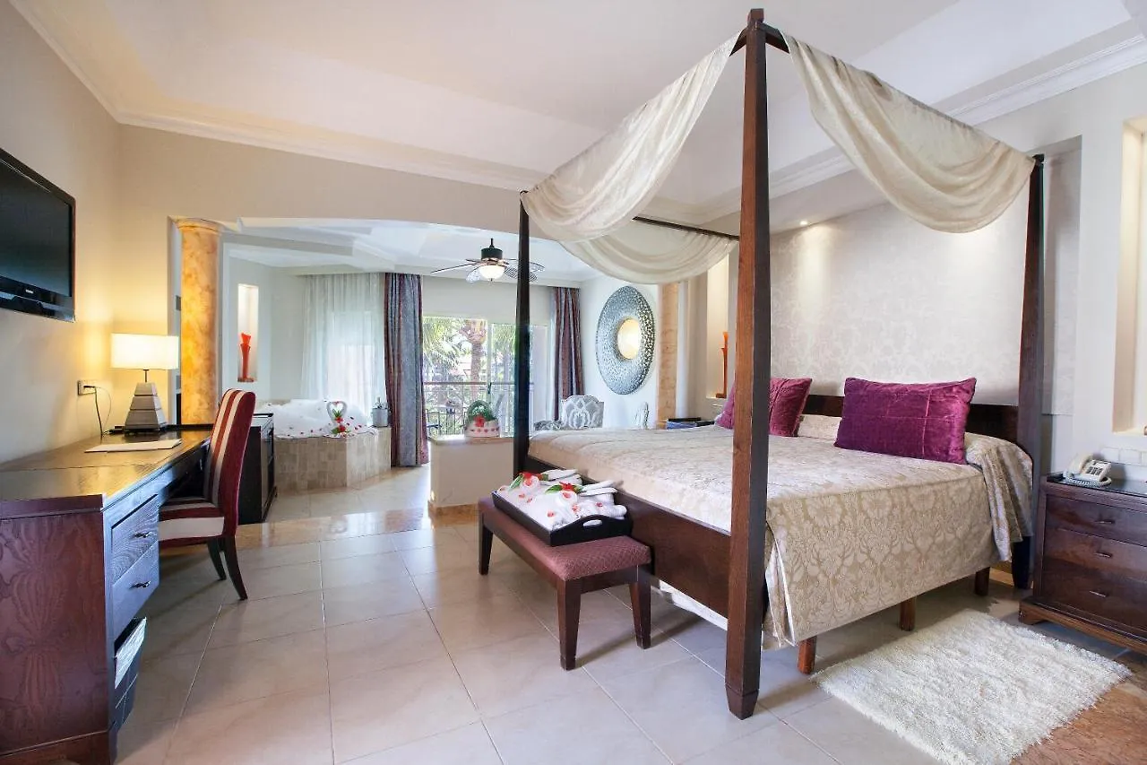 מלון Majestic Elegance Punta Cana (Adults Only) אתר נופש