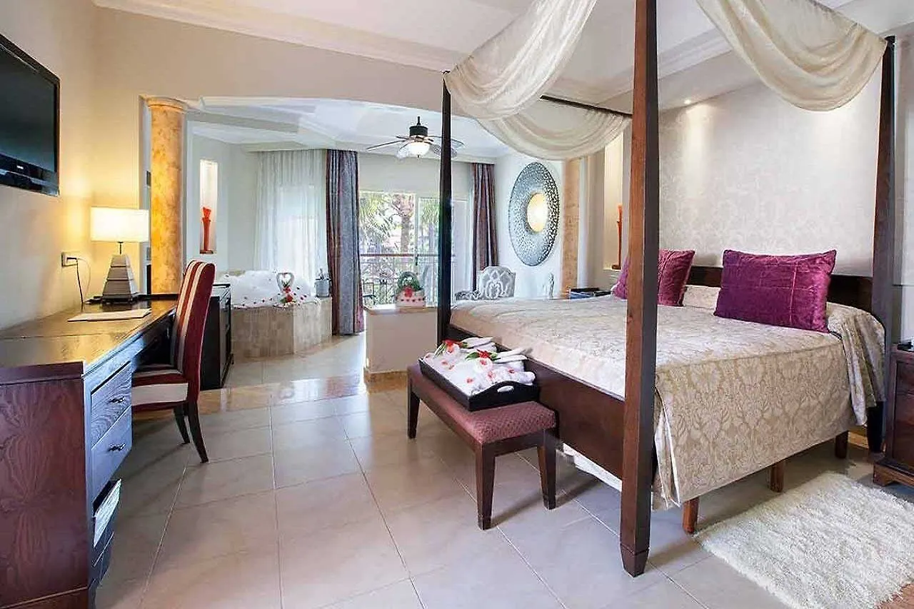 Majestic Elegance Punta Cana (Adults Only)